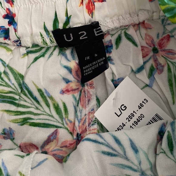 Flower pattern shorts - Picture 3 of 3